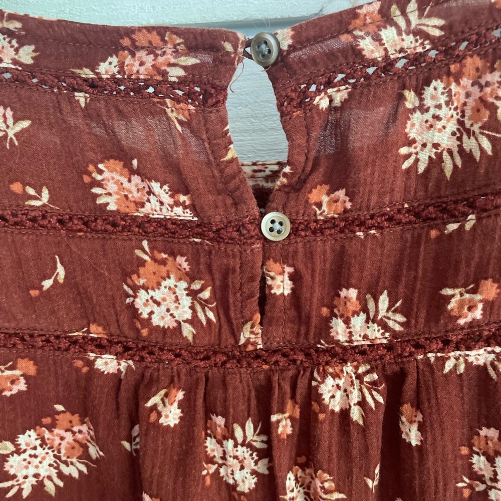 Madewell Ladder Trim Ruffle top burgundy floral Loose boho Women’s oversized XS - Picture 6 of 9